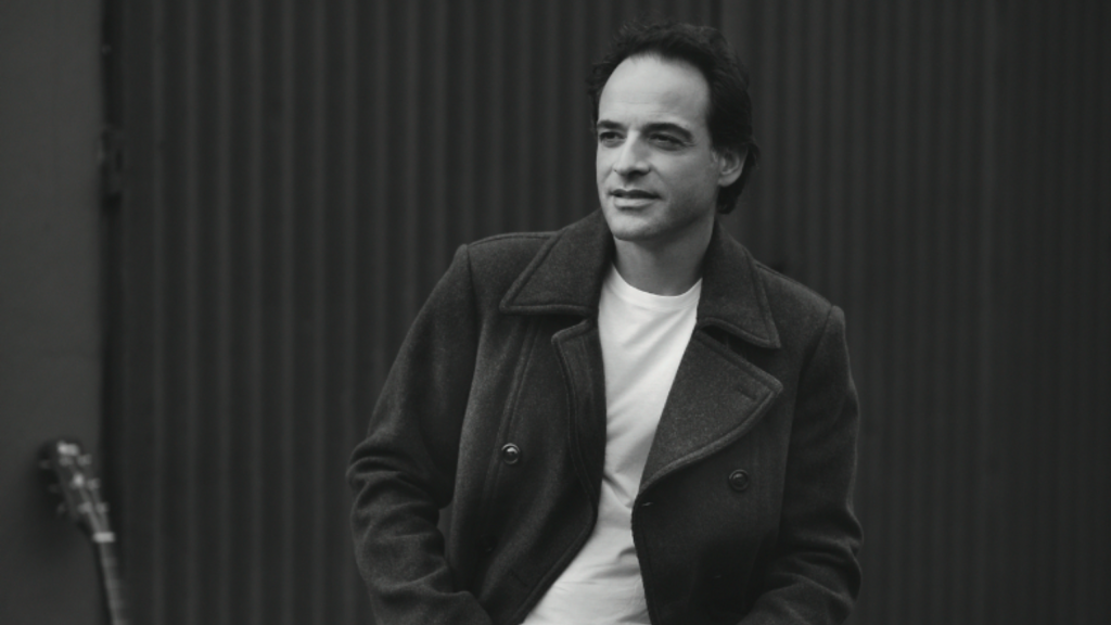 André Sardet apresenta novo álbum 'Ponto de Partida'